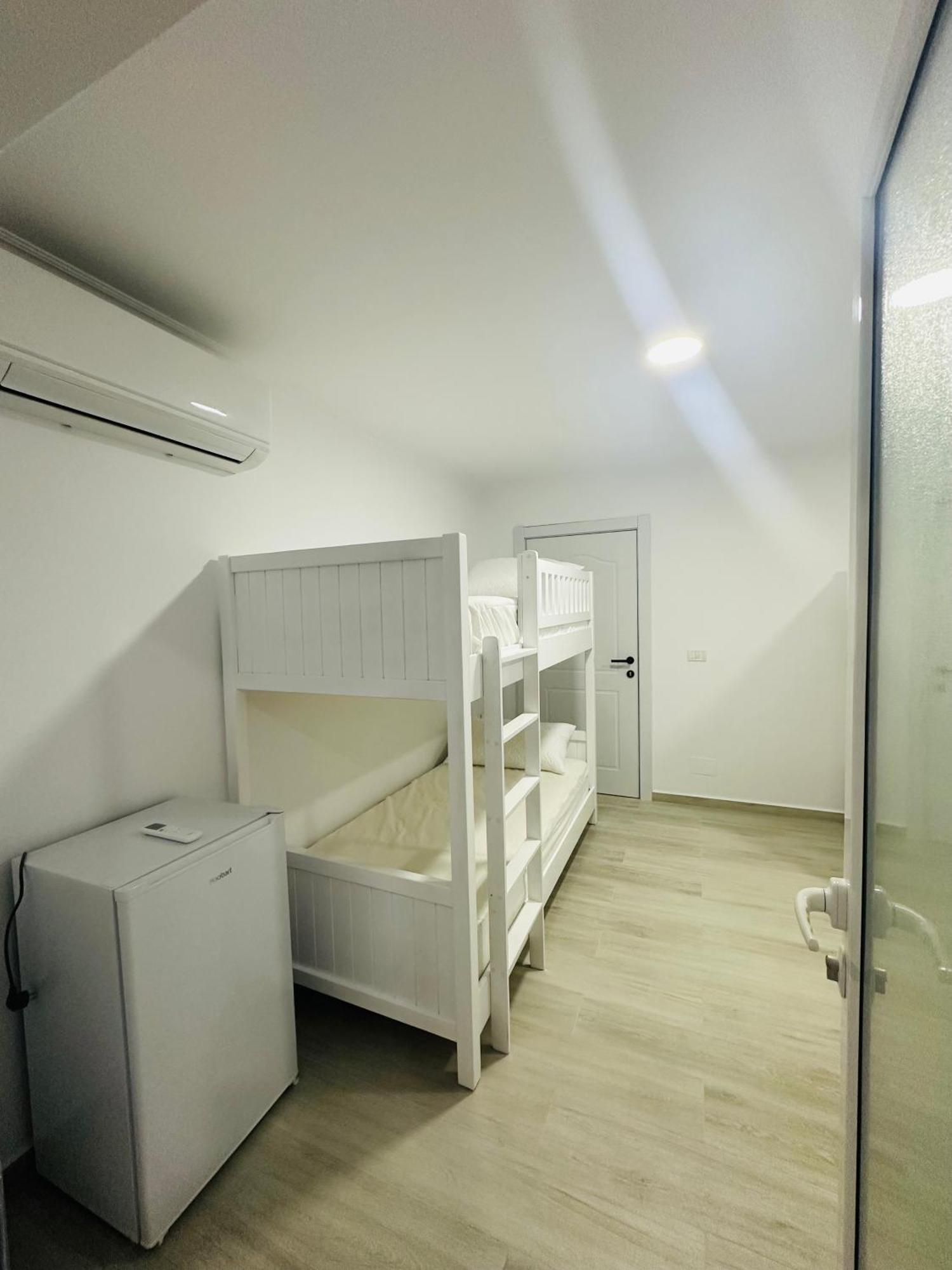 Aral Hostel Berat Exteriér fotografie