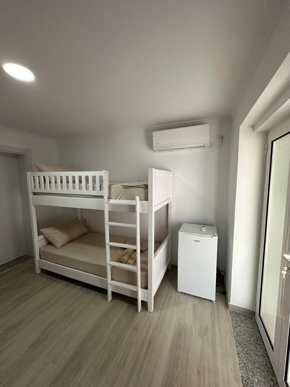 Aral Hostel Berat Exteriér fotografie